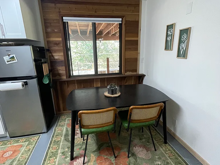 Diana St — Photo 3