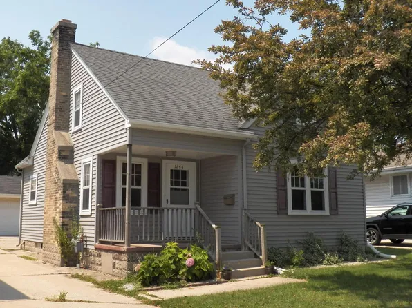 1244 North 8th STREET, Manitowoc, WI 54220