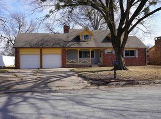 411 Tyler Blvd, Coffeyville, KS 67337