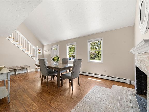 5th image of 302 Ames Way