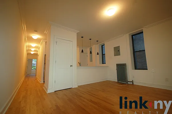 Rented by Link NY Realty | media 62