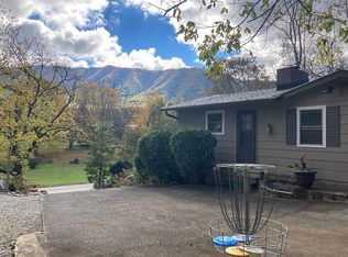 733 Cavern Rd, Townsend, TN 37882