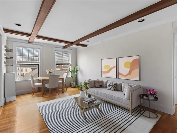 110 Lanark Rd APT 10, Boston, MA 02135