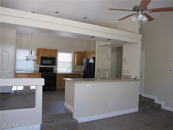 5th image of 7842 Autumn Gate Ave