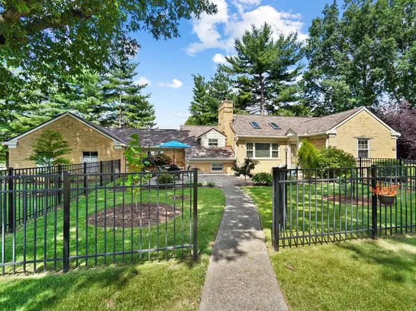 6015 Arnett St, Cincinnati, OH 45243