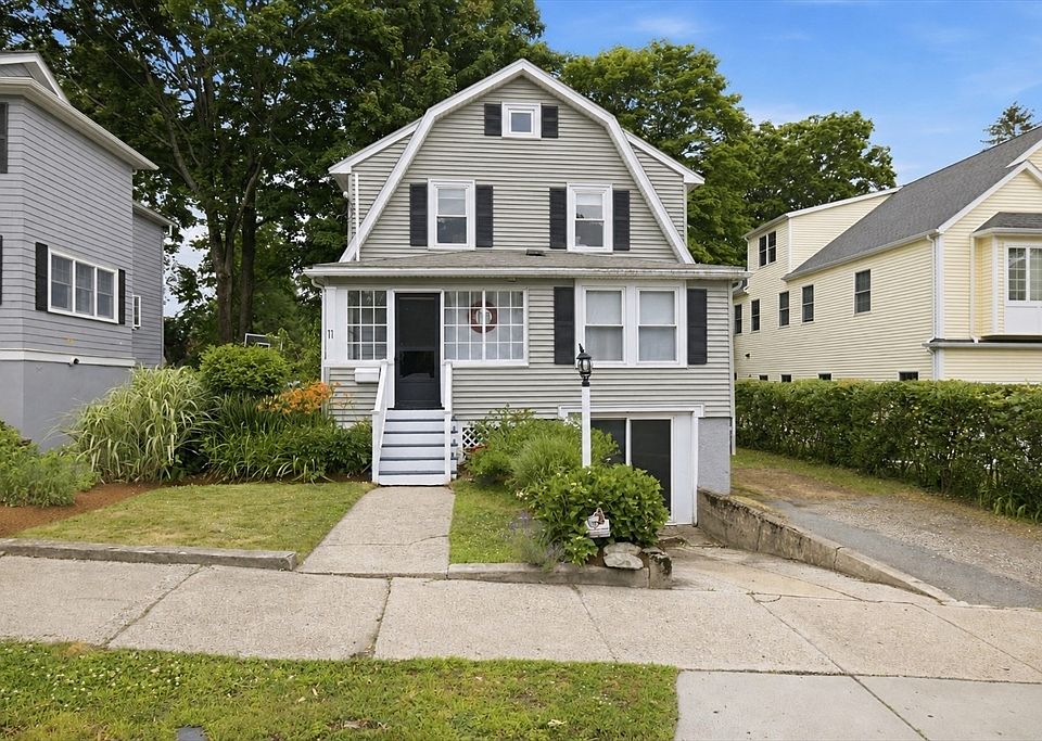 1st image of 11 Crescent Hill Ave