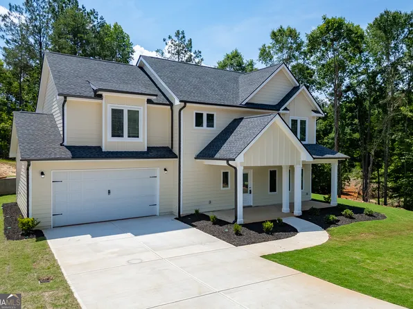 155 Boulder Dr, Toccoa, GA 30577