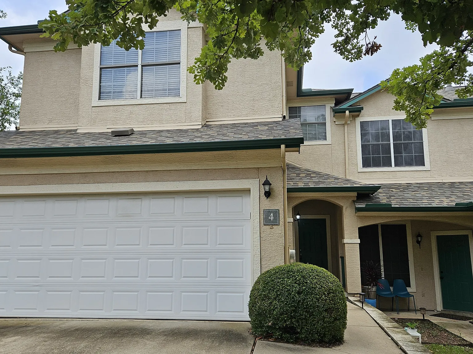 X - Pipers Field Drive Unit #4 2100 -- Kat - 1 — Photo 1