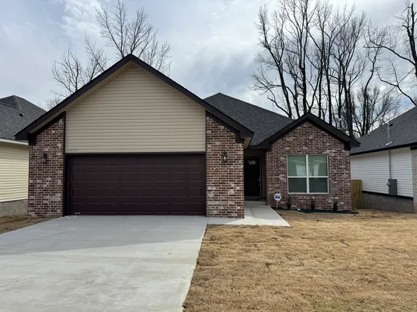 1221 Lee Mac Dr, Jacksonville, AR 72076