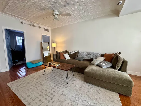 191 Bond Street image 1 of 9