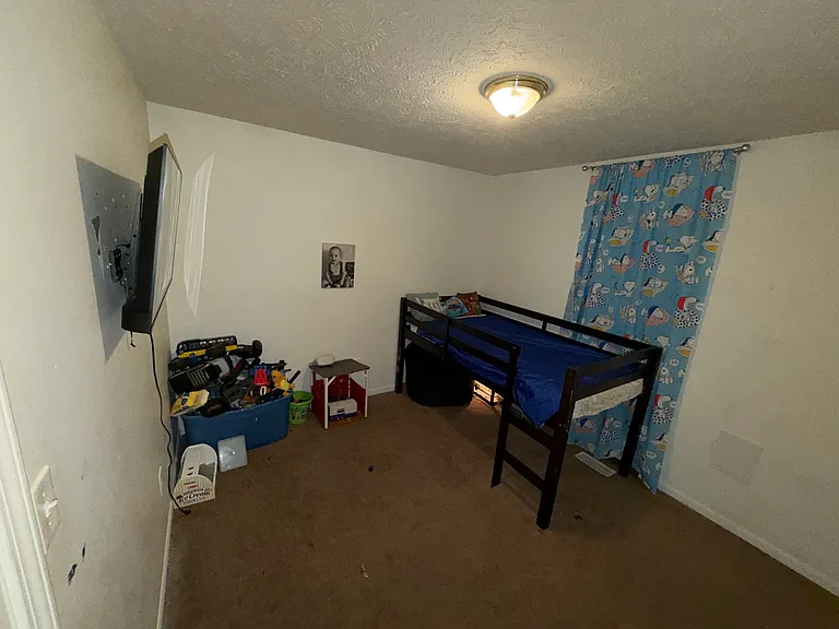 102 Kenwood Dr — Photo 6