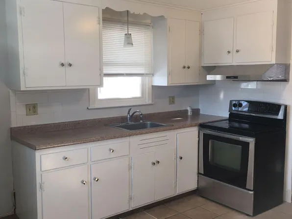 107 Ashland Ave Floor 2, Newington, CT 06111