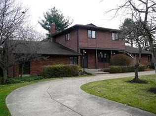 2483 Brian Dr, Beachwood, OH