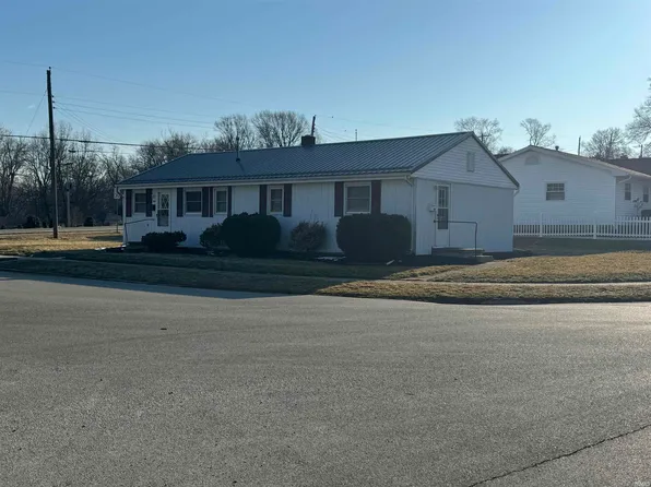 102 Suzie Ln, Attica, IN 47918