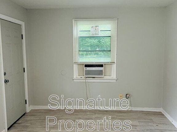 3rd image of 1221 Montgomery Ave