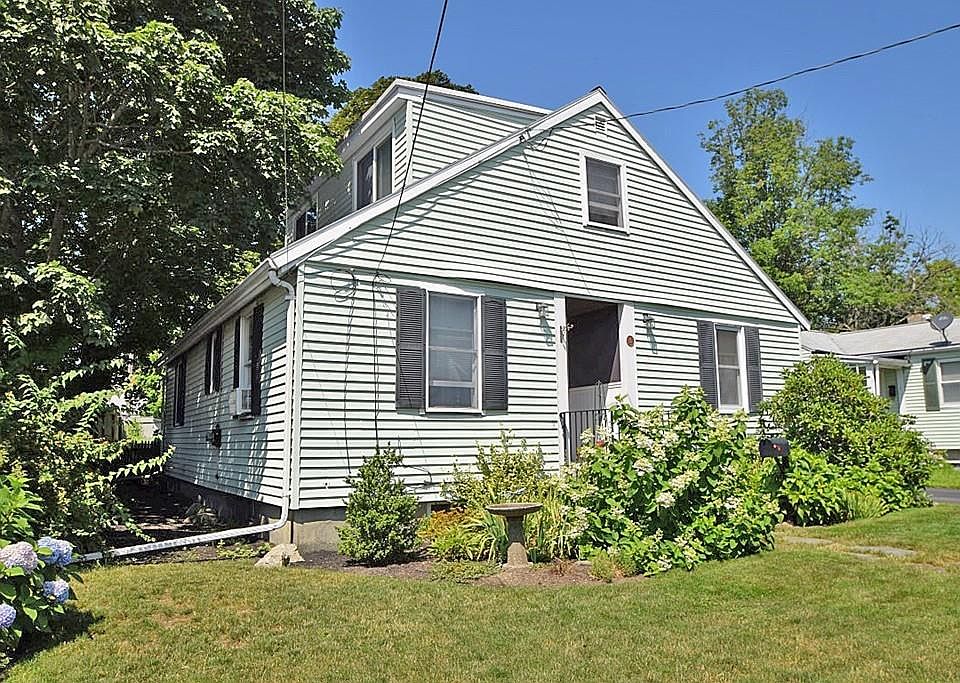 1st image of 10 Moulton St