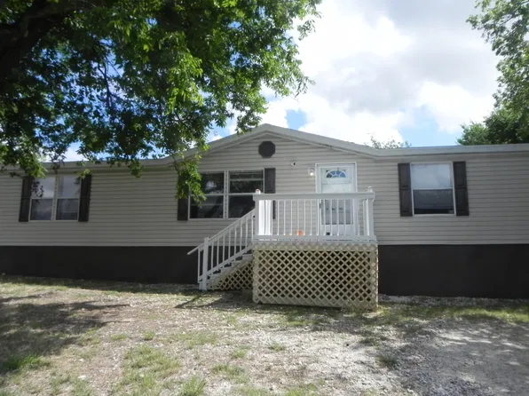 105 Golf Course Rd, Gatesville, TX 76528