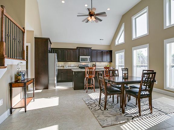 4th image of 2978 Navajo Ct