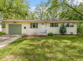 1515 Hulmes Dr, Dekalb, IL 60115