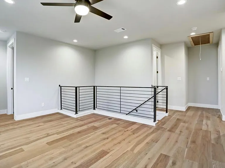 2603 Nocona Trl — Photo 12