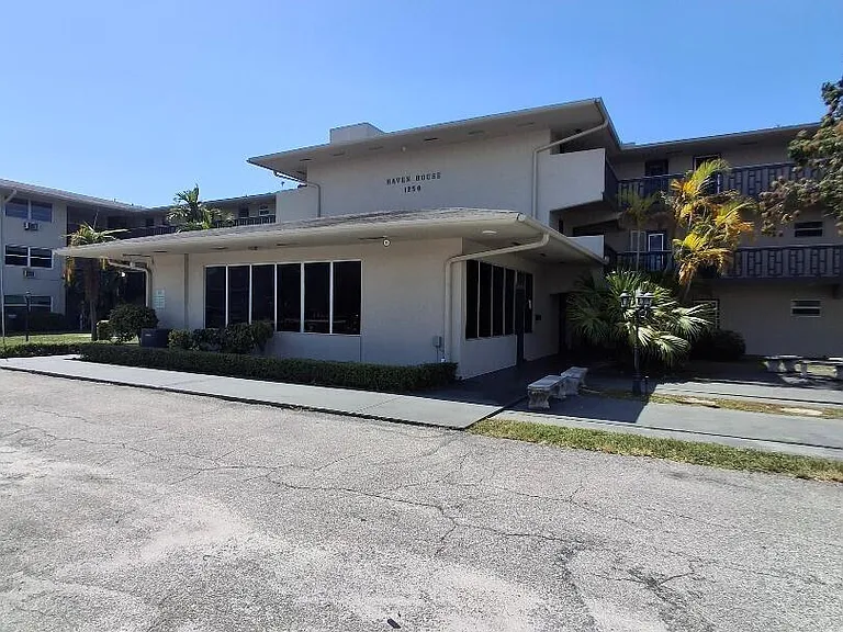 1250 E Sample Rd #303 — Photo 1