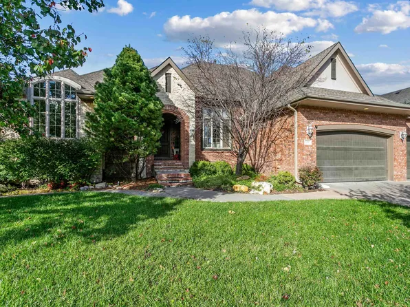 2550 N Rosemont Ct, Wichita, KS 67228