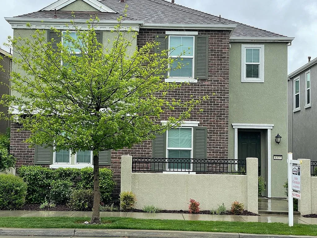 3 bed, 2.5 bath, 1963 sqft, $2,950 — Photo 1