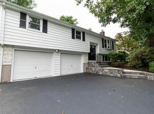 43 Chandler Rd, Burlington, MA 01803