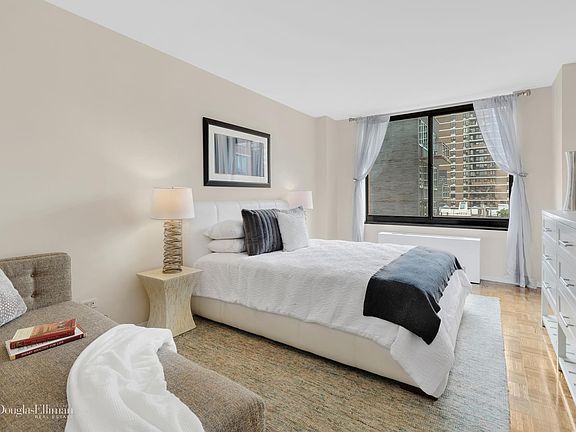 4th image of 215 W 95th St APT 9M