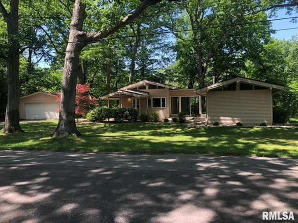 10939 N Sleepy Hollow Rd, Peoria, IL 61615