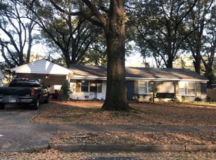 1154 W Perkins Rd, Memphis, TN 38117