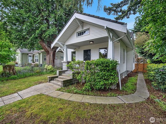 4th image of 3551 SW 99th Street