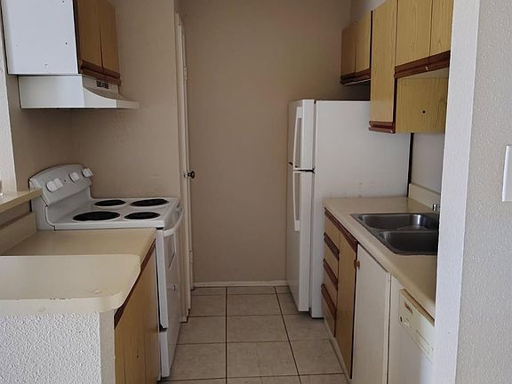 3rd image of 10100 S Gessner Rd APT 404