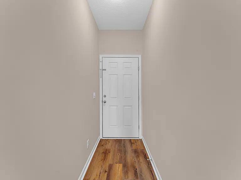 139 W West Winn Ave — Photo 8