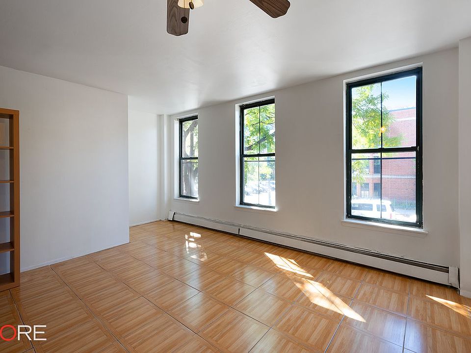 1st image of 367 Cumberland St #2