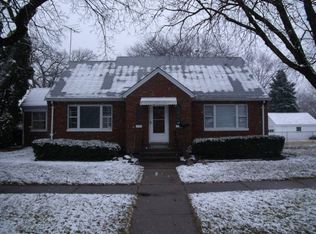 1647 Eastmere Dr, Davenport, IA 52803