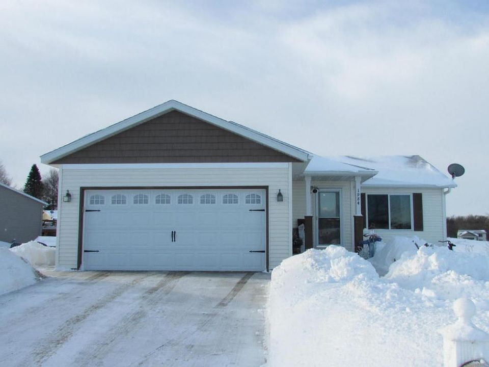 1st image of 1984 Pioneer Ln