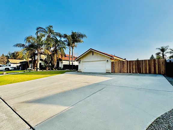 2nd image of 6921 Aztec Way