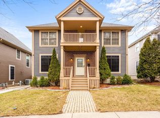 1833 N Vel R Phillips Ave, Milwaukee, WI 53212