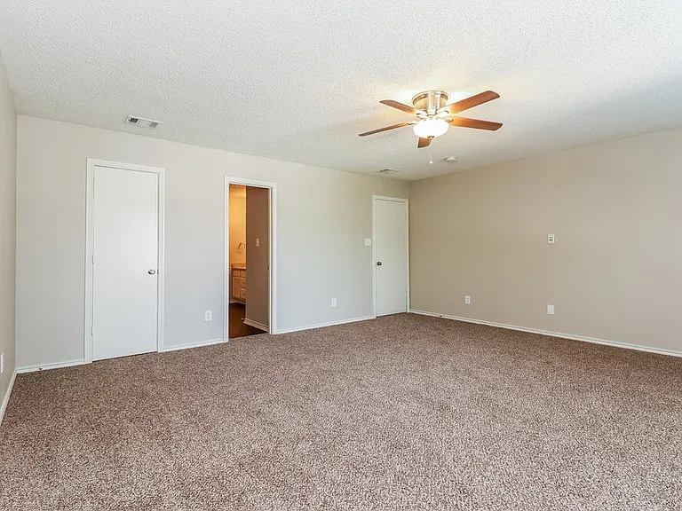 3156 Pine Valley Dr — Photo 8