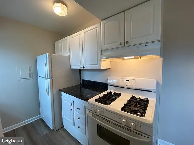 412 N Armistead St #101 — Photo 11