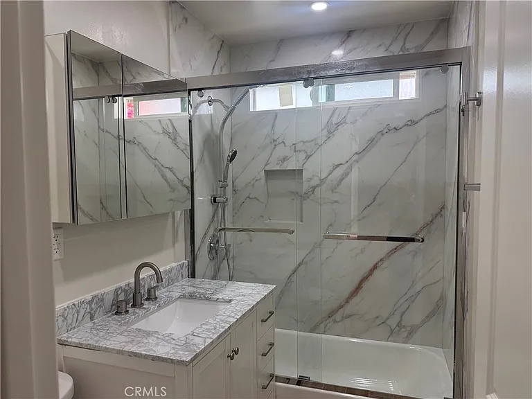 9671 Geyser Ave — Photo 2