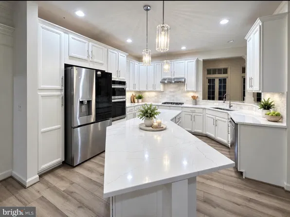 5554 Acerville Pl, Haymarket, VA 20169