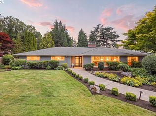 10640 SW Hawthorne Ln, Portland, OR 97225