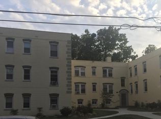 4701 Ravenswood Rd APT 24, Riverdale, MD 20737