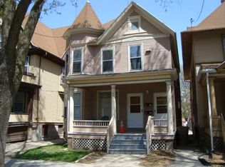 133 N Butler St APT 1, Madison, WI 53703