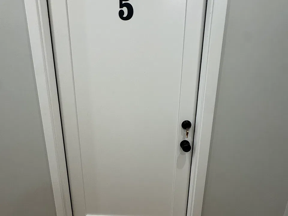 164 Elm St #5