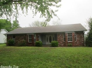 10 Clinton Ct, Cabot, AR 72023