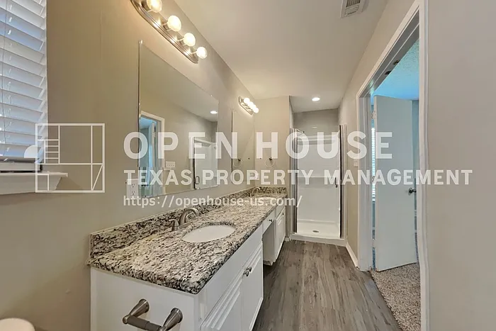 1616 Ocean Dr — Photo 10