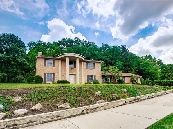 745 Grants Trl, Dayton, OH 45459